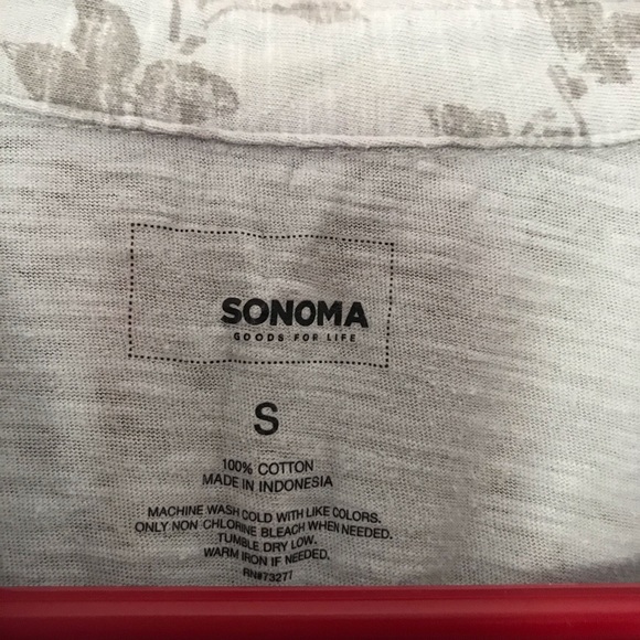 Floral Button-Down - Picture 4 of 4